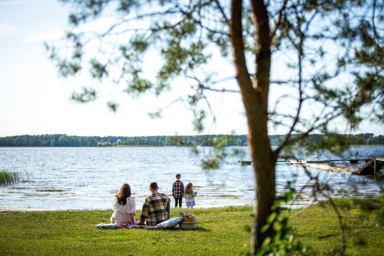 Baltvilla Baltezers Exteriör bild